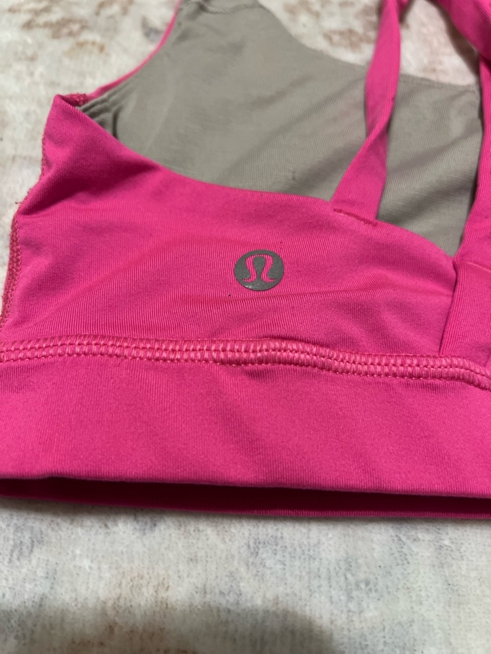 Lululemon Women’s Sports Bra Hot Pink - Picture 3 of 4